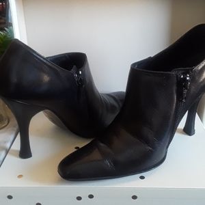 Charles David leather boot shoe